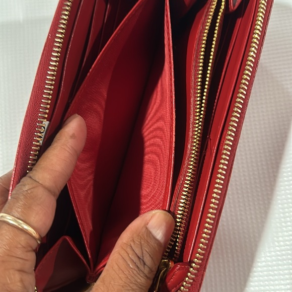 Prada long wallet with gold hardware zippy - Picture 6 of 8